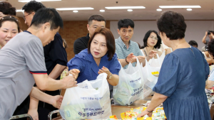 ‘쇼팽약자 위한 이동슈퍼마켓’ 벤치마킹 [충남도의회 브리핑]