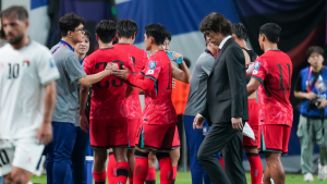 홍명보호 졸전 끝 무승부…쓸쓸한 퇴장 [쿠키포토]