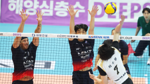 허수봉 14득점 맹활약…KOVO 올스타, 몬차 완파
