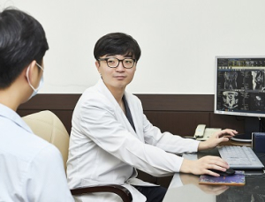 시원치 않은 소변 줄기! 노화 아닌 전립선암 위험신호 [건강 나침반]