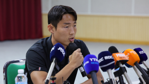 제명 위기 손준호, ‘눈물의 기자회견’…“중국 경찰이 혐의 인정하라고 강요”