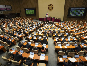 ‘범죄자 자녀’ 낙인…복지 사각지대에 놓인 아이들