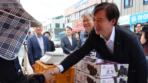 조국, 대선 출마 질의에 “이재명 대표보다 능력 부족해”