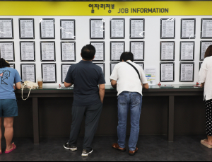 지난달 중소기업 취업자 6만명 늘어…3년 6개월만에 최소