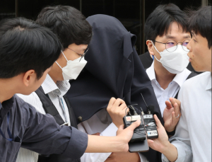 “돈벼락 맞는 선례 만들어야”…‘블랙리스트’ 전공의 모금행렬