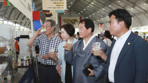 안동시의회, 탈춤축제장 찾아 행사 전반 점검
