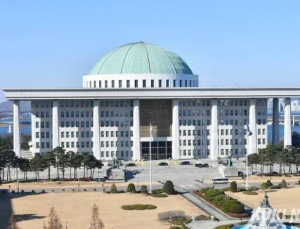 한전 보고서 “농업, 기름 때는 게 효율적”…농사 기본 이해 못한 전기요금제 [2024 국감]