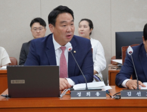 “전기차 싣는 국내 여객선, 10척 중 7척 화재 대응 장비 없어”