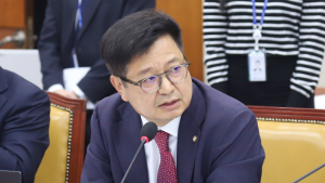“2020년 이전 구형 단말기 79만명…긴급구조 정밀 위치파악 한계”
