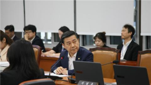 27만 코로나19 후유증 관리체계 부재…“부처 간 책임 떠넘겨” [2024 국감]