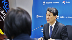 이주호 장관 “미복귀 의대생 내년 마지노선…유급·제적 불가피”