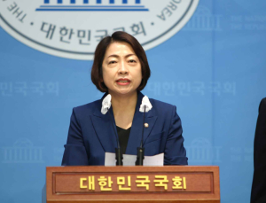 AI 전화 고객정보 수집 우려에…SKT “통화녹음 파일 즉각 삭제돼” [2024 국감]