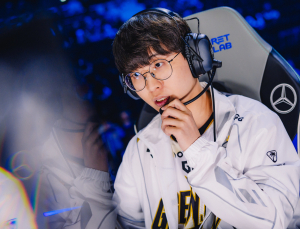 ‘탈락 위기’ 몰린 젠지, FLY전 4세트 승리하며 2-2 동점