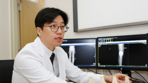 걷기 좋은 계절, 퇴행성 관절염 환자는 ‘걷기’가 좋을까 나쁠까 [건강 나침반]