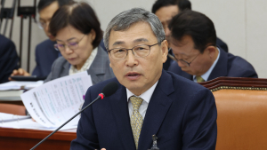 정근식 “동생과 같은 땅에서 농사…조 전 교육감은 85점 주겠다”[2024 국감]