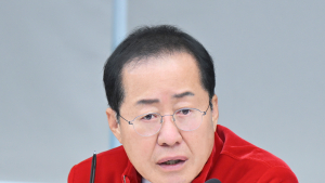 홍준표 대구시장, 윤 대통령 만나 ‘TK신공항 공자기금 지원’ 건의