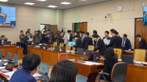 ‘21그램 동행명령’ 갈등에…국토위 종감 75분만에 정회 [2024 국감]
