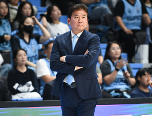 ‘개막 4연승 돌풍’ 김승기 소노 감독 “분위기, 말할 것도 없죠”