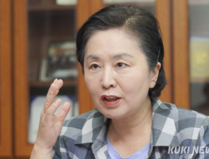 ‘공천개입 의혹’ 김영선 전 의원 검찰 출석...명태균 조사 임박
