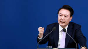 尹대통령, 트럼프 정부 출범에 따른 경제안보 점검회의 주재