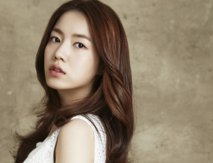 류화영 “티아라 왕따·폭행 사실”…김광수 발언 반박