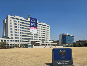 대통령실 “내달 인적쇄신…인사검증은 돌입”