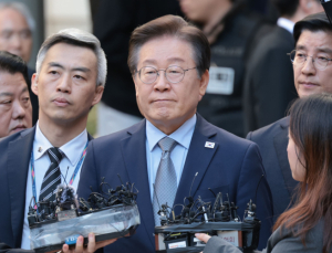이재명 1심 실형 선고에 테마주 급락 [특징주]