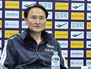 ‘귀화 선수’ 필요성 강조한 안준호 감독 “가장 시급한 문제”