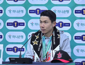 포항 우승 이끈 김인성 “축구 인생 중 가장 감격스러운 골”