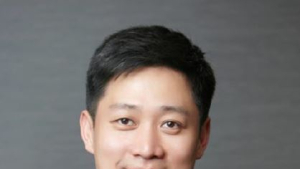 “오늘보다 나은 미래 만들자”…홍범식 LG유플러스 대표, 첫 출근 메시지 