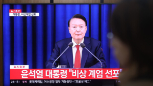 비상계엄령에 야간 선물 급락…한국거래소 “4일 증시 개장 미정”