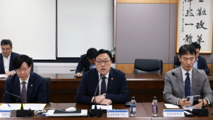 시장 안정 급해진 금융당국, 밀려버린 민생 현안들