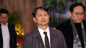 일정 모두 취소·대책회의…산업부·과기부, 계엄령 영향 점검 나서 