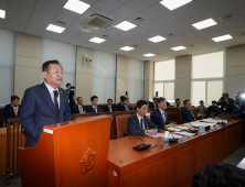 고성 오가다 파행…행안위 ‘비상계엄’ 현안질의 [쿠키포토]