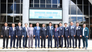 전북 14개 시·군의회 의장, “윤석열 대통령 자진 사퇴” 촉구