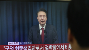 尹 대통령, 계엄령 선포 사과…“정국안정 방안 국힘에 일임” [전문]