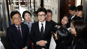 ‘尹담화’ 들은 한동훈 “대통령 정상직무 불가능…최선 방식 고민할 것”