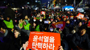 정치학자들도 ‘시국선언’…“국민 눈속임 말고 즉각 탄핵하라”