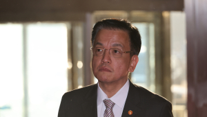 이창용 “최상목, 계엄 반대하며 박차고 나와…F4 총사퇴 언급도”