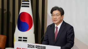 권성동 “비대위원장 임명권 논쟁, 韓 거취 후 판단해도 안늦어”