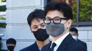 [단독] ‘사면초가’ 한동훈, 원외서도 사퇴 목소리…“반발 극심”