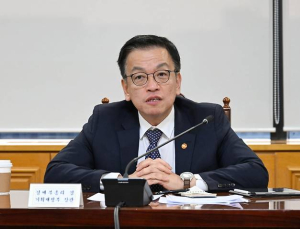 최상목 “그날 밤, 계엄 반대…책임 마무리하면 직 내려놓을 것”