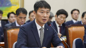 계엄 후 ‘대폭 물갈이’ 지적에 이복현 “향후 10개월 중요”