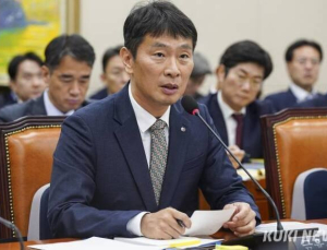 계엄 후 ‘대폭 물갈이’ 지적에 이복현 “향후 10개월 중요”