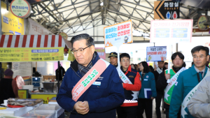 진병영 함양군수, 연말연시 소비 진작 대책 추진