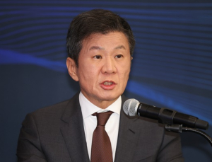 “토론 수용” 정몽규, 축구협회장 후보 등록…신문선·허정무도 완료