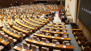 한덕수 탄핵 표결 하루 앞두고…여야 의결 정족수 ‘151석 vs 200석’ 팽팽