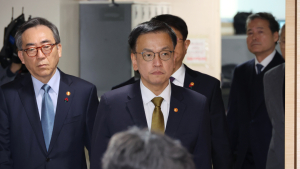 최상목 “무거운 책임감…일상 흔들리지 않게 전력 다할 것”