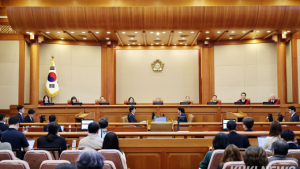 野, 헌법재판관 압박에 與 ‘탄핵무효’ 주장…“낡은 전략”