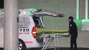 무안공항 여객기 생존자 1명, 이대서울병원 도착…“응급진료 후 진료과 결정”
